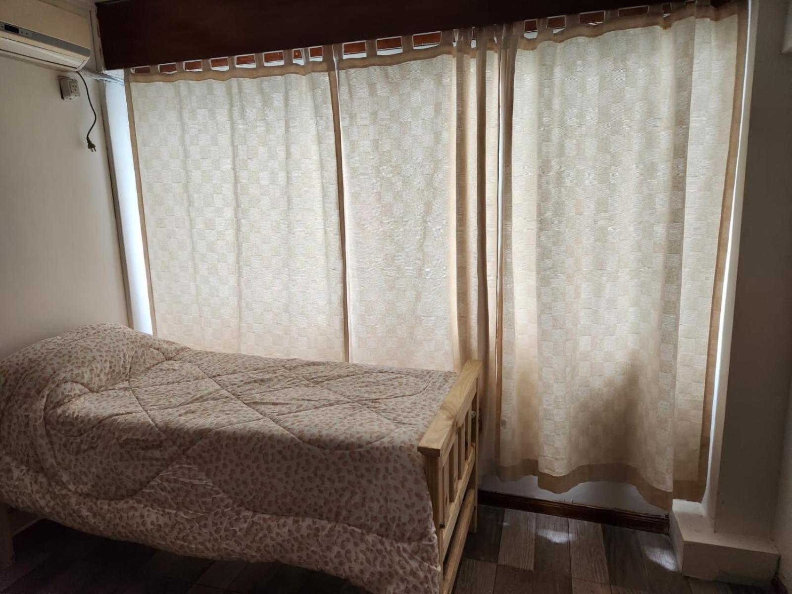 Departamento Ubicadisimo Calle Chile Con Estacionamiento Incluido Capital Mendoza 2 Apartman Kültér fotó