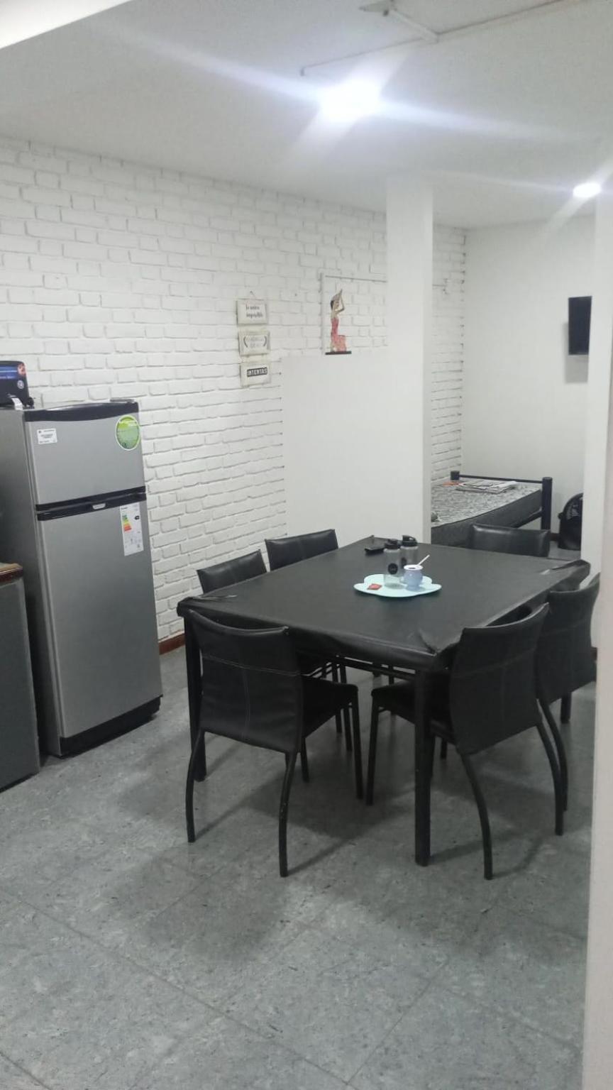 Departamento Ubicadisimo Calle Chile Con Estacionamiento Incluido Capital Mendoza 2 Apartman Kültér fotó