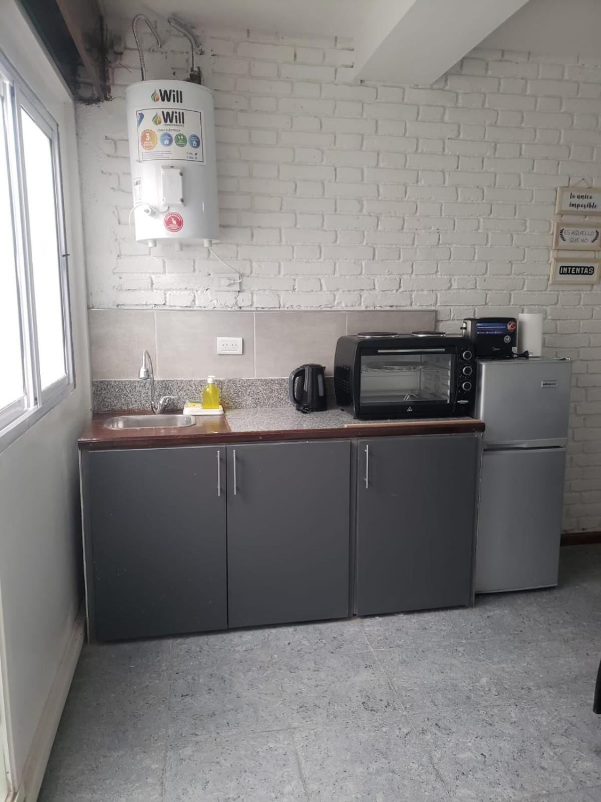 Departamento Ubicadisimo Calle Chile Con Estacionamiento Incluido Capital Mendoza 2 Apartman Kültér fotó